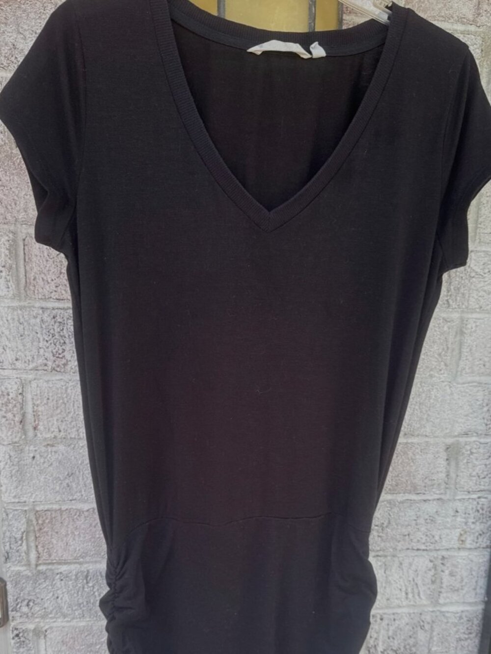 Athleta Ruched V Neck Dress Medium Black Short Sleeve Stretch Knee Length
